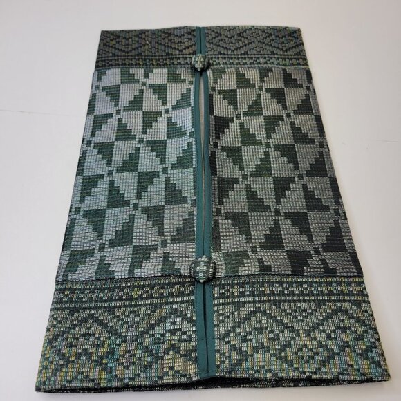 Handwoven Gold Threaded Dark Green Songket Tissue Box Cover - Picture 4 of 11